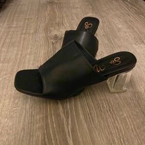 Forever 21 toe thong block heels